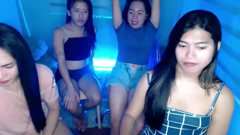 Snapshot of tasteofinnocent69 chatting on January 11, 7:06 am   online show from January 11, 7:06 am