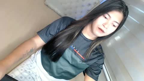 Snapshot of tasteofinnocent69 chatting on February 11, 5:37 am   online show from February 11, 5:37 am