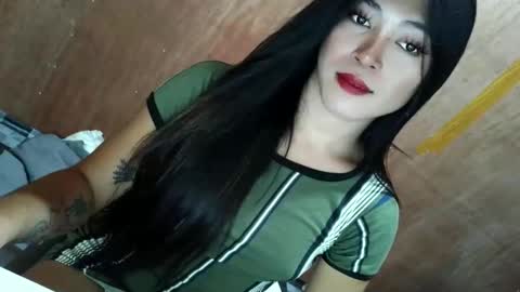 Snapshot of tasteofinnocent69 chatting on October 4, 3:02 pm   online show from October 4, 3:02 pm