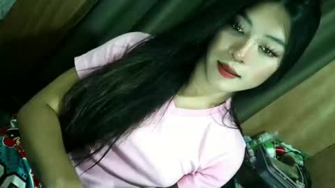 Snapshot of tasteofinnocent69 chatting on October 19, 2:04 am   online show from October 19, 2:04 am