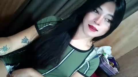 Snapshot of tasteofinnocent69 chatting on October 20, 3:53 am   online show from October 20, 3:53 am