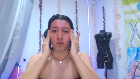 Taylorsweet1111 online show from July 25, 11:46 pm