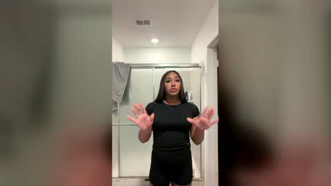 SELENE SANTOS online show from March 17, 7:16 pm