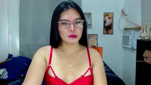 tgirlselena online show from December 3, 2:05 am