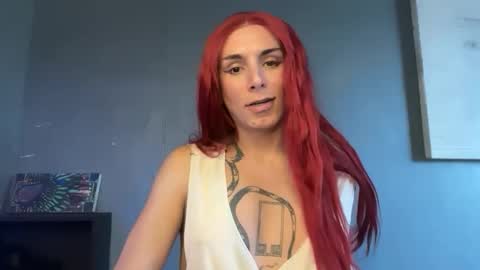 Lucy Lucy online show from February 4, 7:51 pm