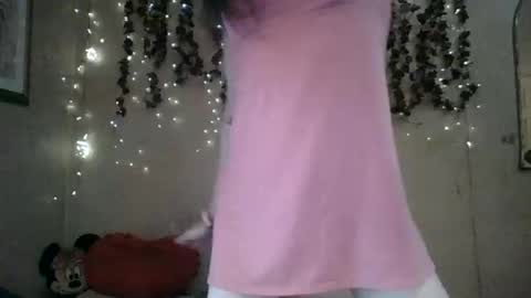 sillymillie0 online show from June 10, 9:36 pm