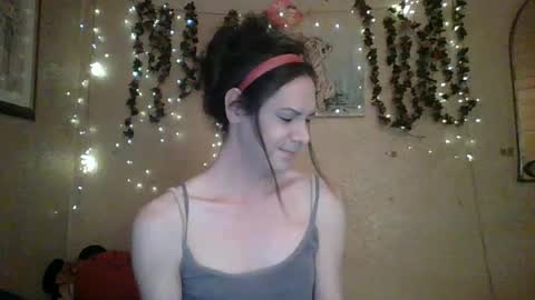 sillymillie0 online show from July 7, 12:02 am