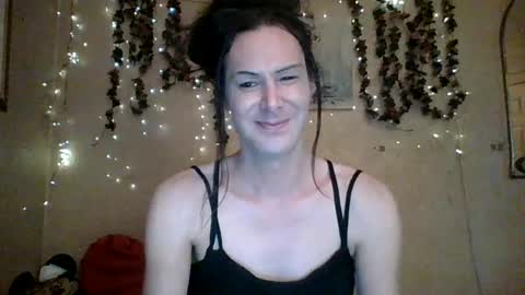 sillymillie0 online show from August 3, 5:51 am