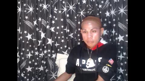 Snapshot of thick_bigcock13 chatting on January 19, 5:58 am gil online show from January 19, 5:58 am