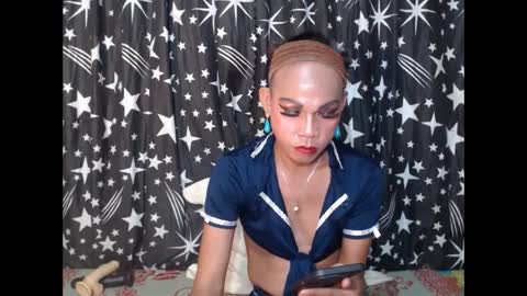 Snapshot of thick_bigcock13 chatting on February 22, 6:08 pm gil online show from February 22, 6:08 pm