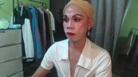 Snapshot of thick_bigcock13 chatting on September 26, 12:02 pm gil online show from September 26, 12:02 pm