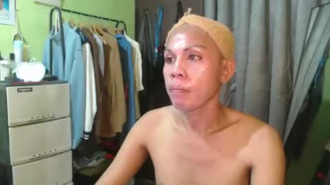 Snapshot of thick_bigcock13 chatting on October 20, 2:04 am gil online show from October 20, 2:04 am