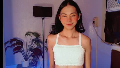 thrishafox online show from February 1, 7:12 pm