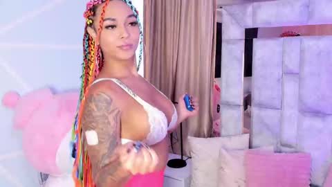 Tina noa online show from October 7, 1:12 pm