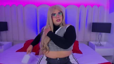 Tom Silver  online show from September 9, 8:13 am