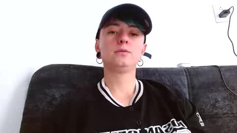 Blue online show from November 15, 4:16 pm