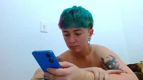 Blue online show from December 16, 12:27 am