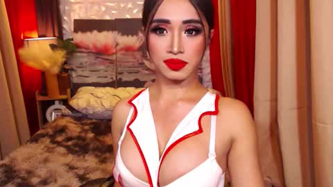 ROSY TAN  BE MY KING DONT FORGET TO FOLLOW AND THUMBS UP ME online show from November 4, 3:55 pm