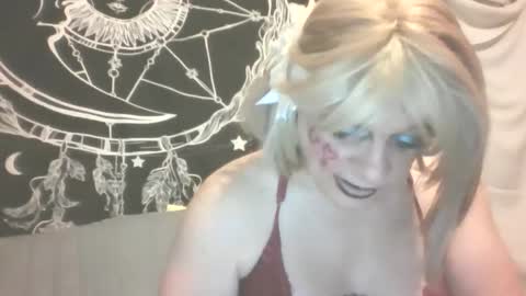 traphouseslutbunny4fun online show from December 15, 6:40 am