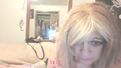 traphouseslutbunny4fun online show from January 7, 5:13 am