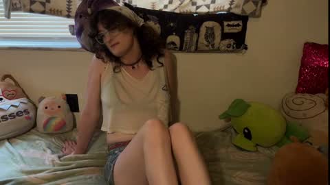 treecups online show from July 26, 11:01 pm
