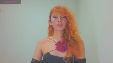 Trixy Rose online show from May 9, 7:37 am
