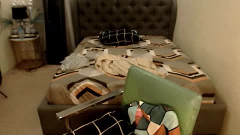 SEDUCTIVEmistresCUMS online show from November 6, 5:40 am