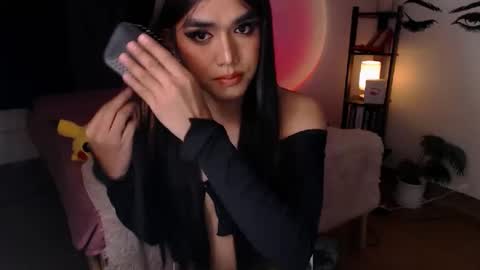 Alex online show from February 19, 7:27 pm