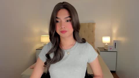 Lily online show from November 15, 2:04 pm