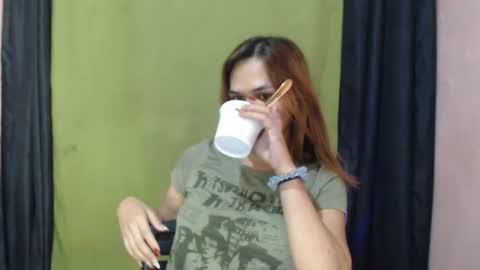 unknown_trans18 online show from February 15, 11:47 pm