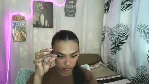 Ms. Criza online show from May 19, 3:02 am