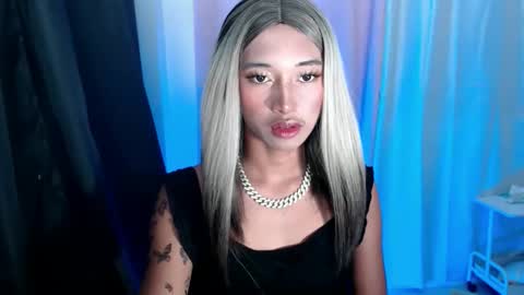 Ellie online show from November 9, 3:13 pm