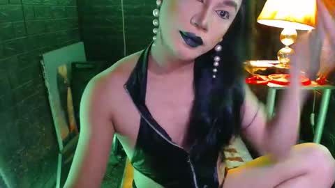 queen norelle online show from November 24, 9:38 pm