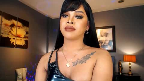 UrMajestyTyra online show from February 5, 7:02 am