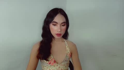 urpretty_mistake online show from January 19, 5:27 am