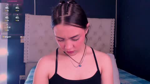 Snapshot of valen_thompson chatting on January 4, 12:27 am IG-valen mendoza99  twitter valenthompson99 online show from January 4, 12:27 am