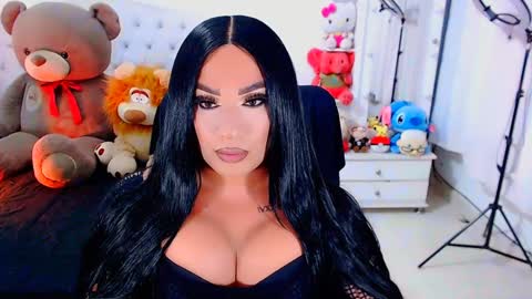 Snapshot of valentinaxqueen chatting on December 4, 1:30 am    online show from December 4, 1:30 am