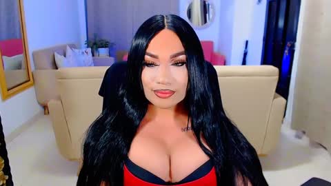 Snapshot of valentinaxqueen chatting on January 23, 1:08 am    online show from January 23, 1:08 am