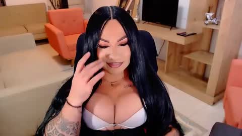 Snapshot of valentinaxqueen chatting on September 18, 2:28 am    online show from September 18, 2:28 am