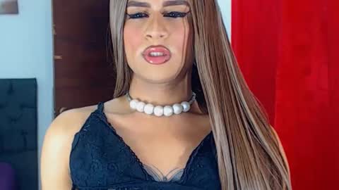 VALENTINA   online show from December 7, 11:40 pm