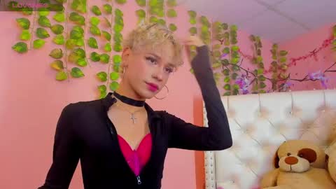valentinee_xo online show from June 2, 4:47 am