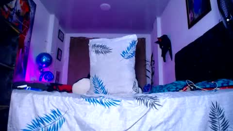 Valen santorini online show from July 23, 12:15 am