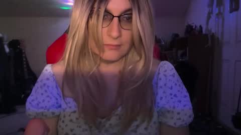 Varina online show from December 14, 1:11 am