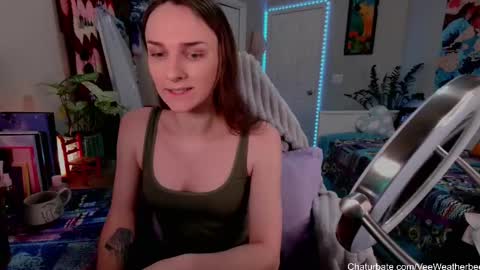 Snapshot of veeweatherbee chatting on February 27, 12:54 am Violet Weatherbee online show from February 27, 12:54 am