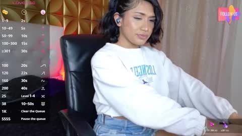 velvet_cam online show from December 23, 3:11 am