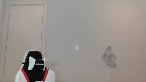 VelvetTGirl online show from February 12, 1:23 am