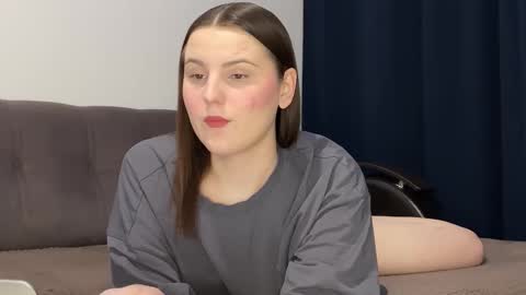 Karina followed me bb online show from December 15, 5:29 pm