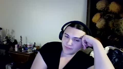 priscilla online show from March 7, 5:57 am