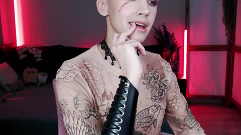 Master Kieran hehim online show from December 16, 6:10 am