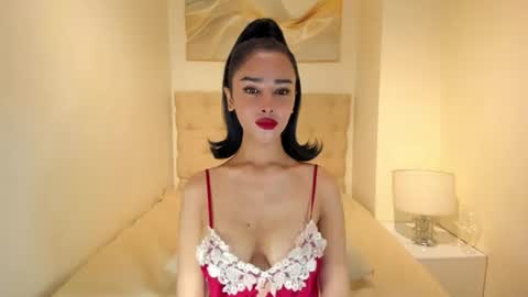 Lily online show from July 9, 7:12 am